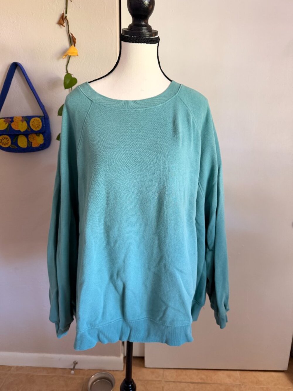 Old Navy Women's Blue Sweatshirt